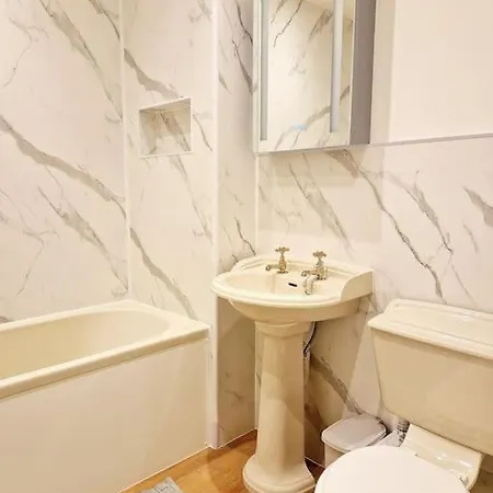 2 Bedroom Luxury Town House Holiday home