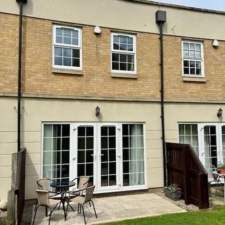 2 Bedroom Luxury Town House Holiday home York