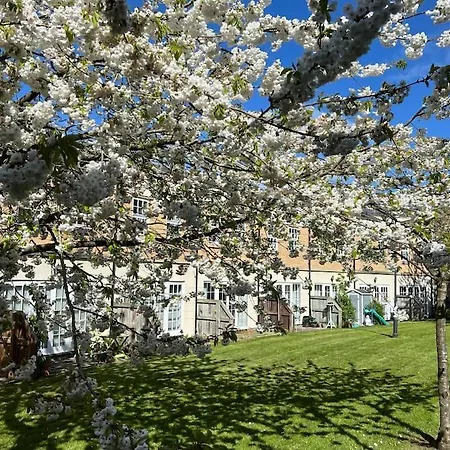 Holiday home 2 Bedroom Luxury Town House *