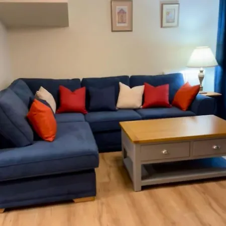 2 Bedroom Luxury Town House *