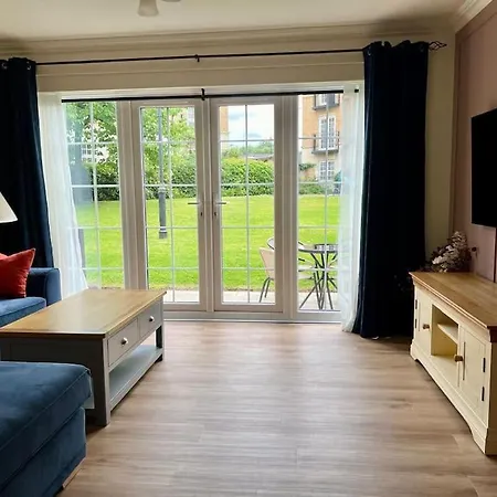 2 Bedroom Luxury Town House * York